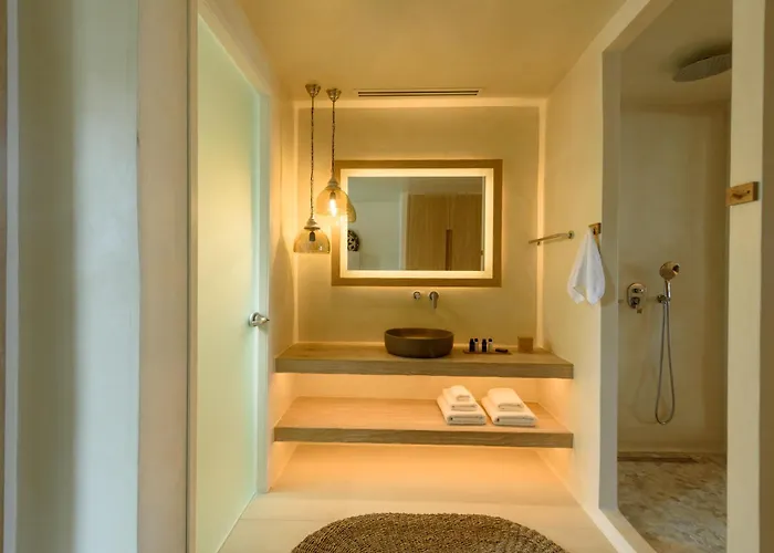 Bed & Breakfast Divelia East 4*