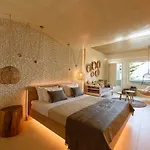 Bed & Breakfast Divelia East