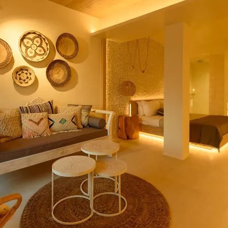 Divelia East 4*