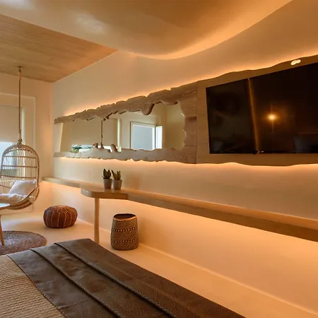 Divelia East Imerovigli (Santorini)