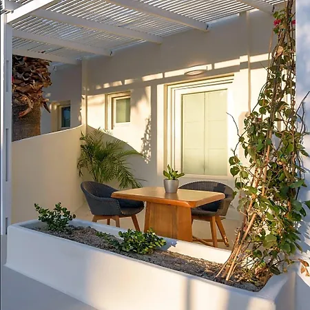 Divelia East 4*