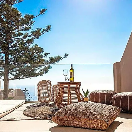 Alojamento de Acomodação e Pequeno-almoço Divelia East 4*