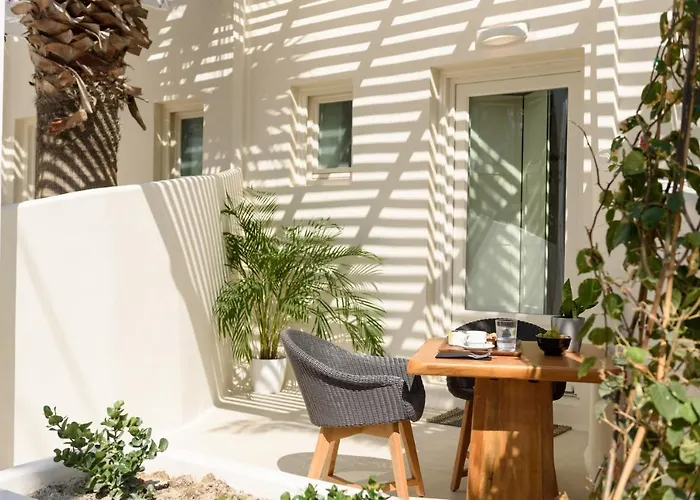 Divelia East Имеровигли