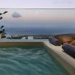 Bed & Breakfast Divelia East 4*