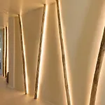 Divelia East Bed & Breakfast 4*