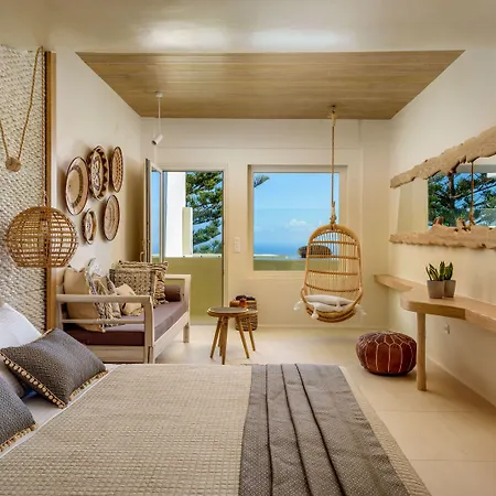 Divelia East Couette-café