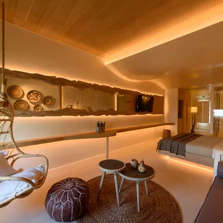 Divelia East Couette-café 4*