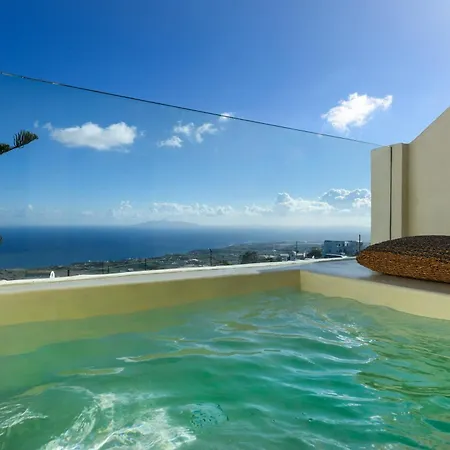 Divelia East Imerovigli