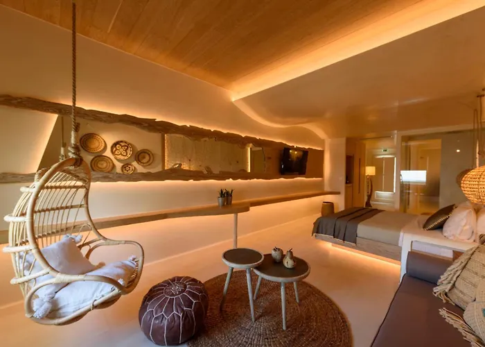 Divelia East Imerovigli