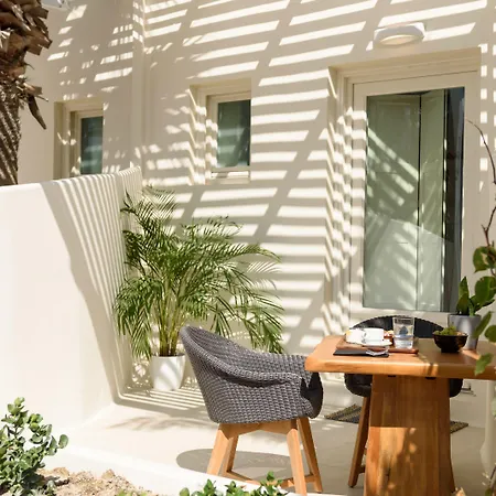 Divelia East 4* Imerovigli (Santorini)